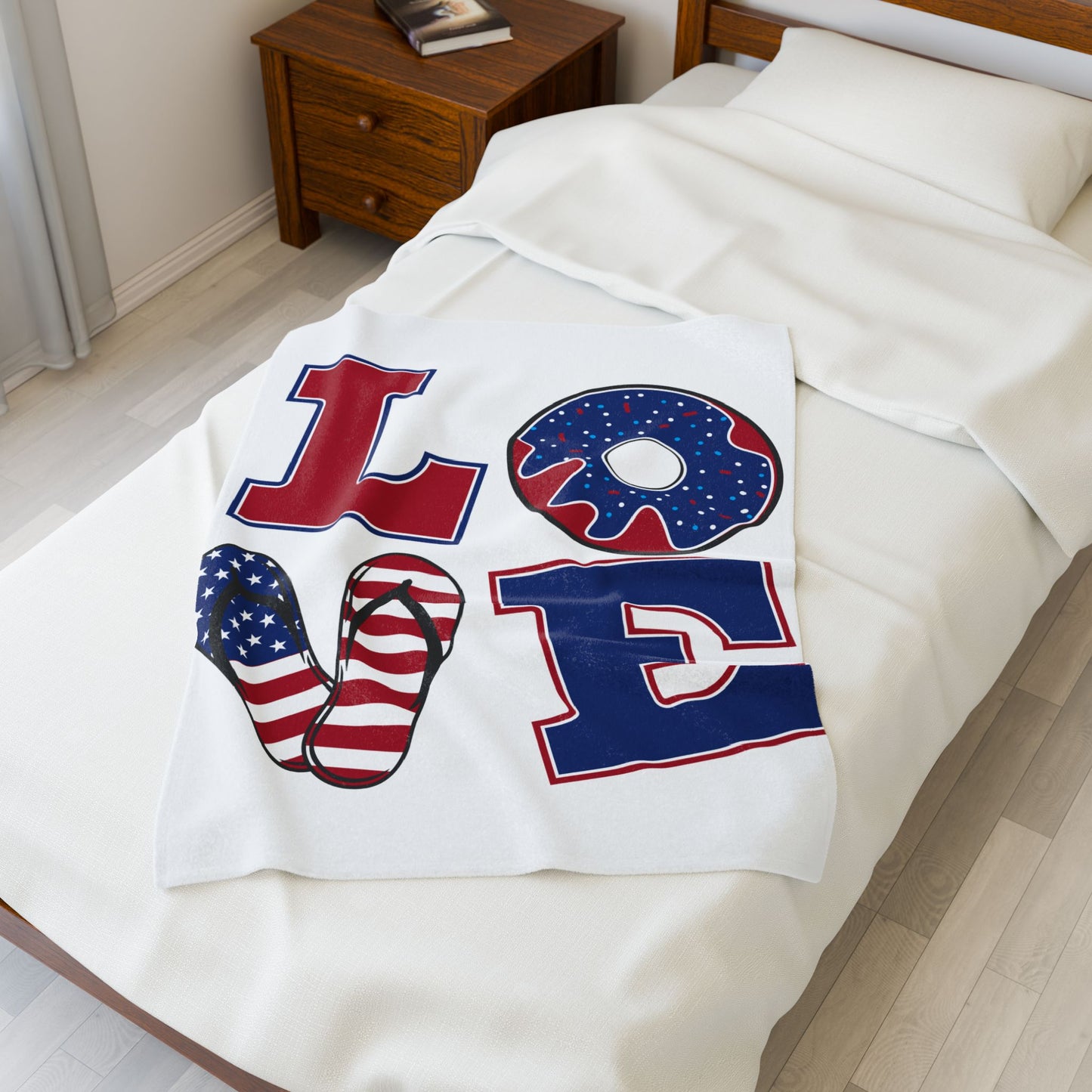 Patriotic 'LOVE' Velveteen Plush Blanket — USA Flag Flip-Flop & Donut Design