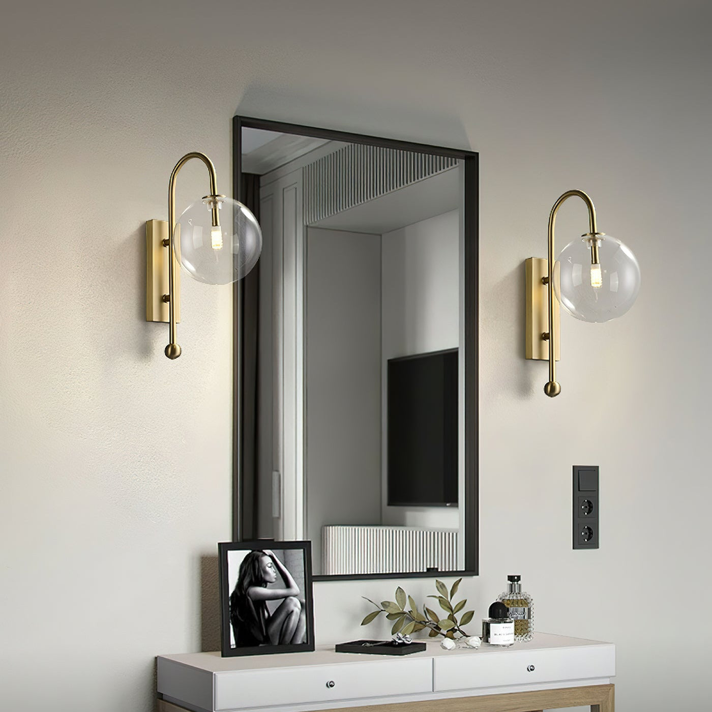 Aurelio Wall Light