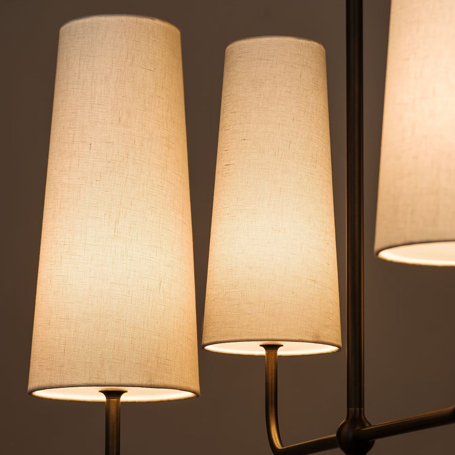 Bola Chandelier