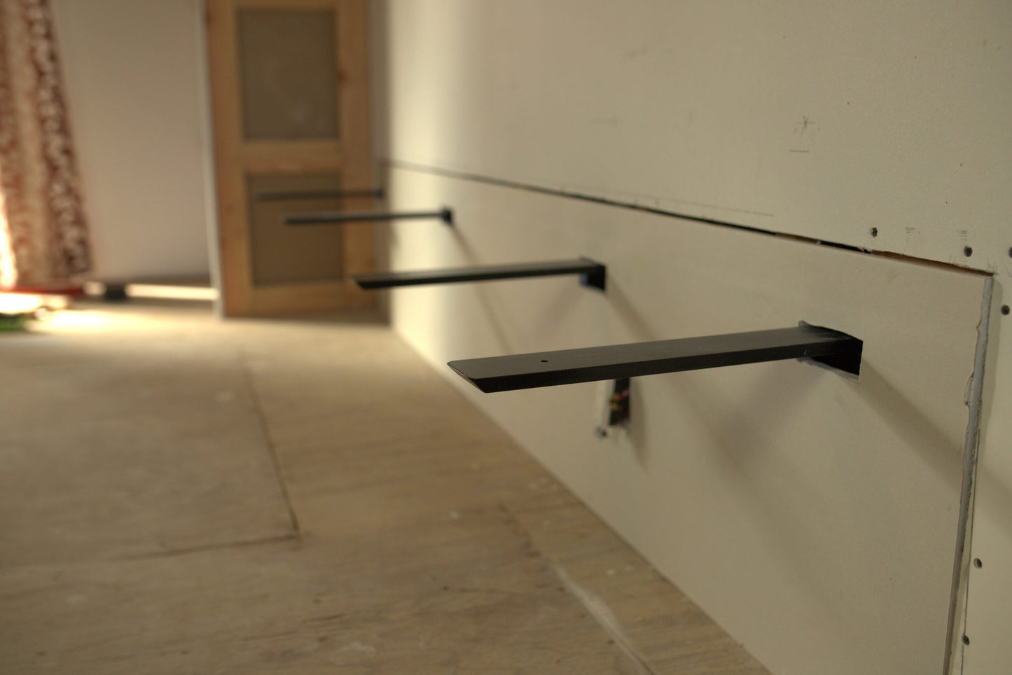 Heavy Duty Floating Shelf Bracket