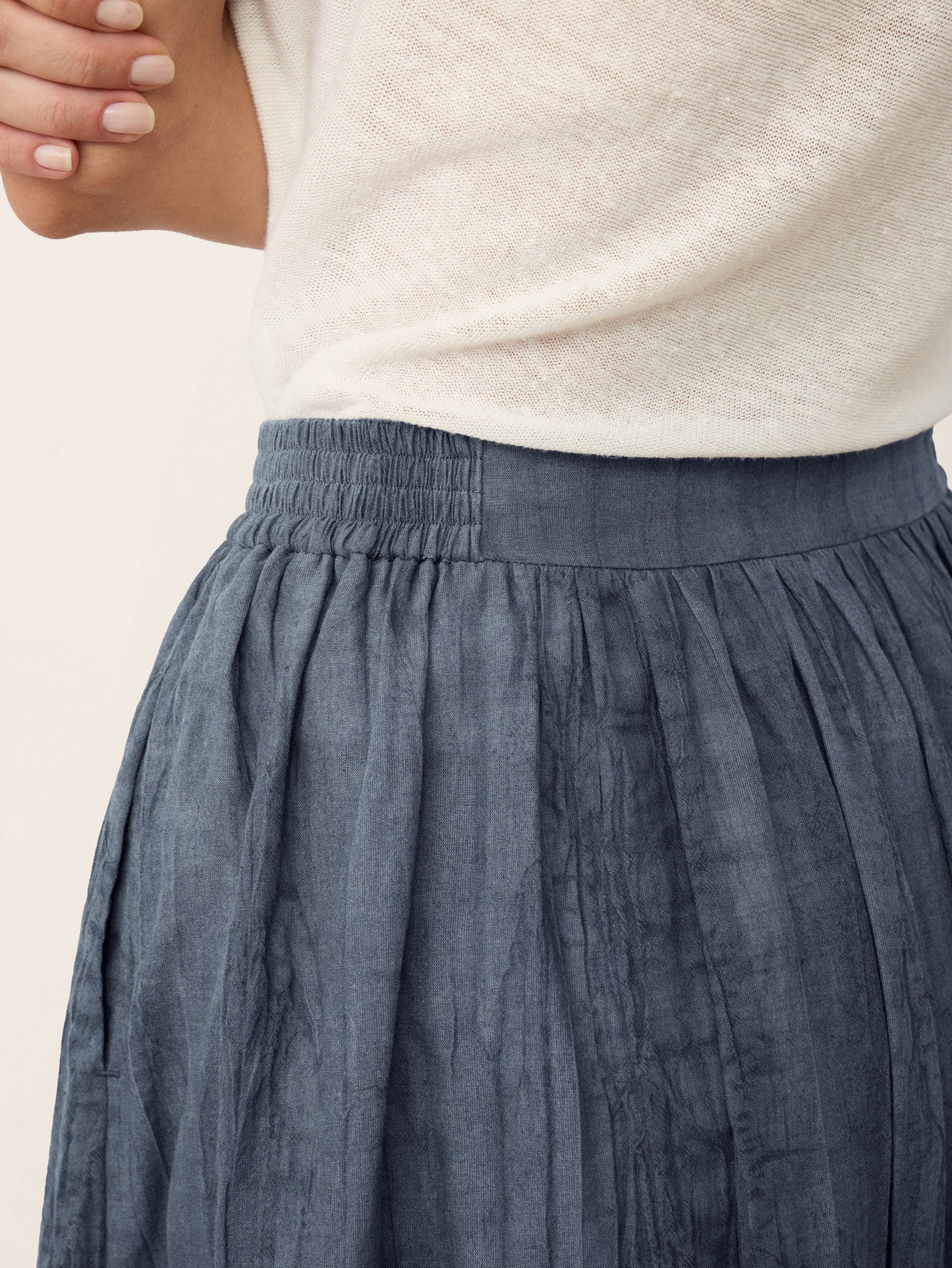 Lyocell Textured Pleated Waist Skirt ROSAMUND