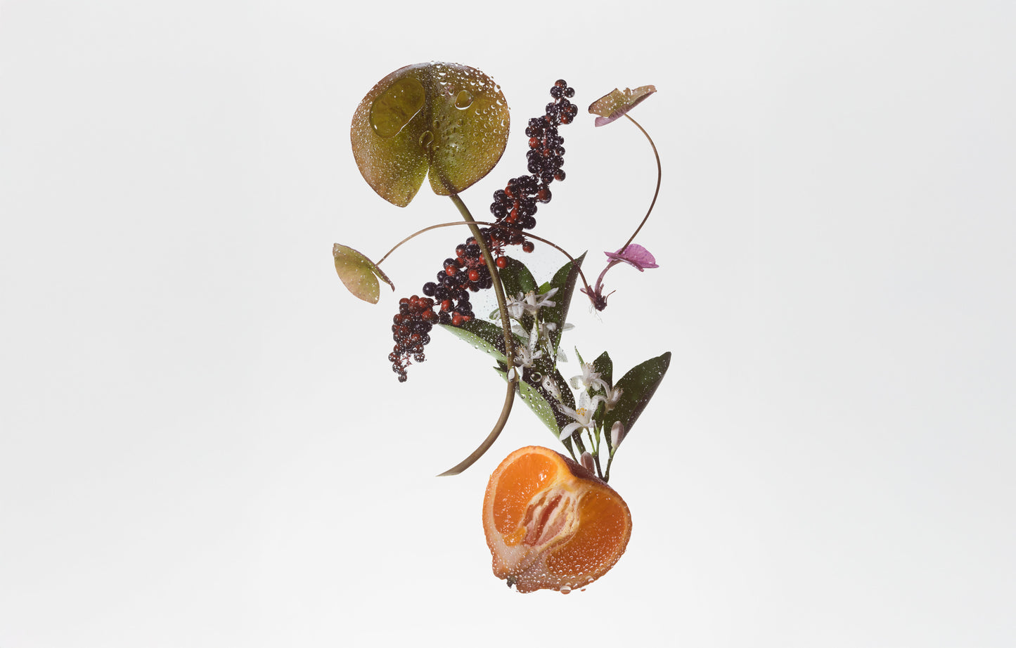 BODY FRAGRANCE- SUEDE MUSK