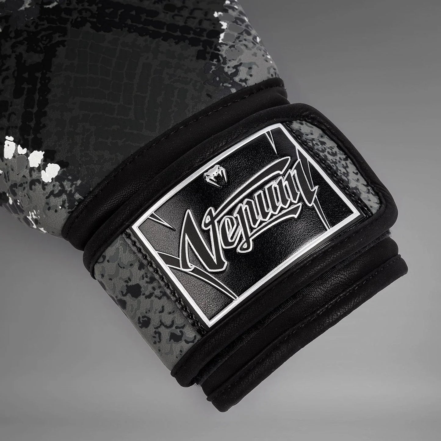Venum Amazonia Boxing Gloves